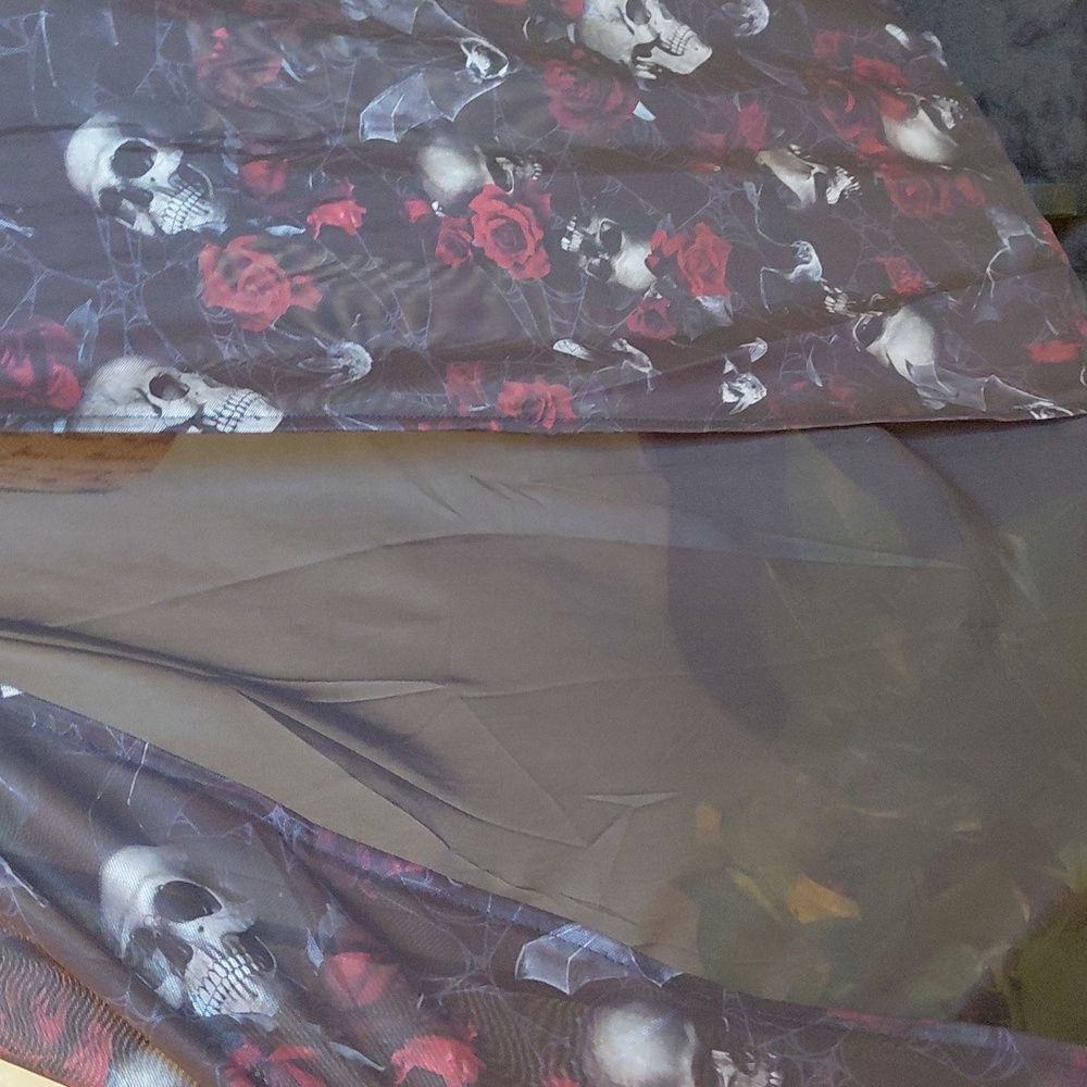 KILLSTAR 3XL KLEODORA MESH MAXI SKIRT BATS,SKULLS ROSES - Picture 4 of 9